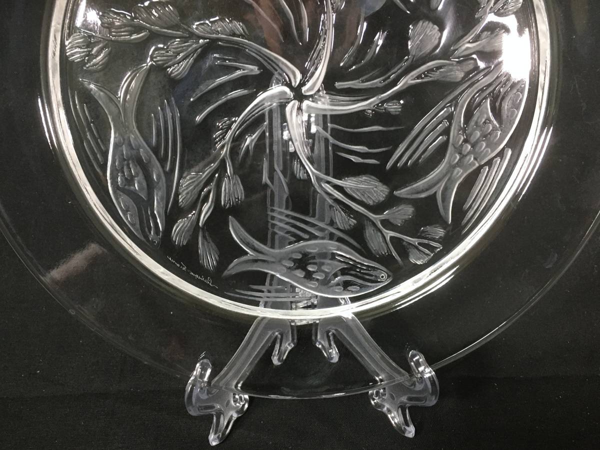 ◆24時間以内発送・送料無料◆ ルネ ラリック イヤープレート 1967年 Lalique 魚 クリスタル ガラス 皿 ◆欠けヒビのない美品です◆①_画像4