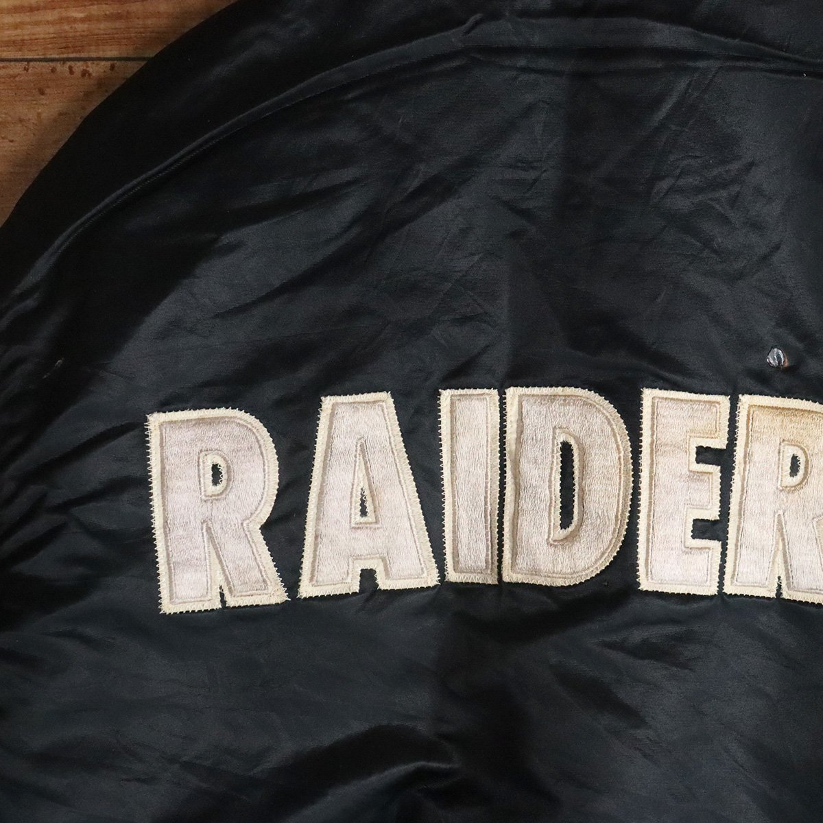 J5J/R1.29-3　90s　アメリカ製　NFL　RAIDERS　STARTER　スターター　ナイロンスタジャン　バーシティジャケット　チームロゴ　L　ブラック_画像10