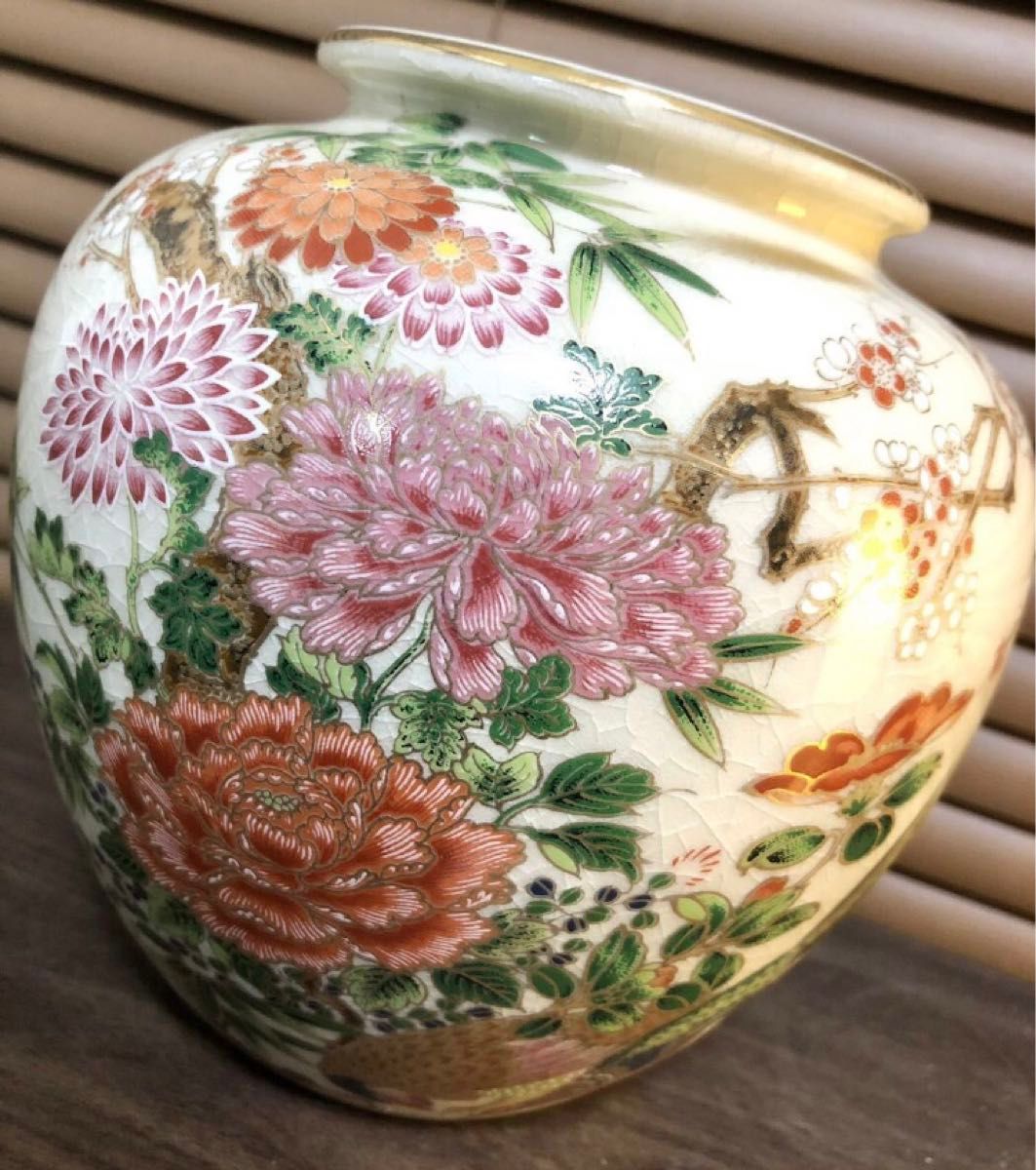 加賀 九谷焼 壺/花瓶】花柄 鳥紋 染付 花器/孔雀 菊 牡丹紋様 加賀 九谷焼 壺/花瓶】花柄 鳥紋 染付 花器/孔雀 菊 牡丹紋様