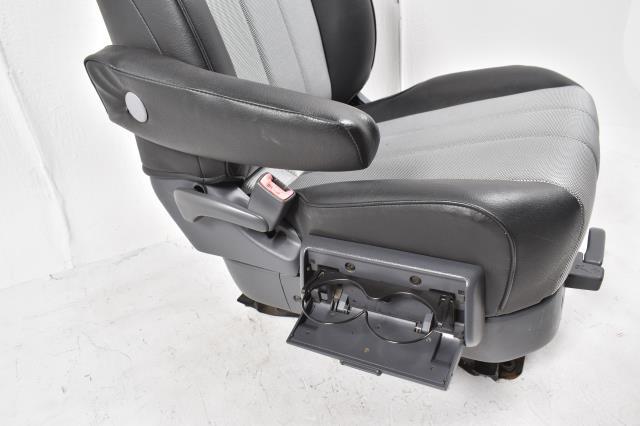  Hiace CBA-TRH214W center seat 