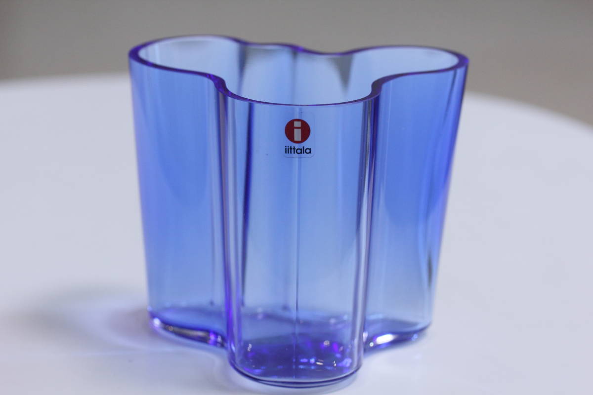 30464 1990年代のライトブルー　アアルトベース　95mm 花瓶　イッタラ　フラワーベース iittala Aalto ライトブルー　サファイア_画像3