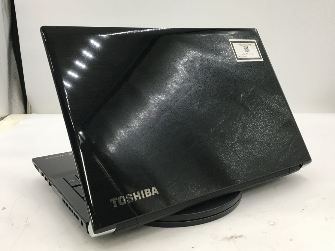 TOSHIBA/ノート/HDD 1000GB/第3世代Celeron/メモリ4GB/WEBカメラ有/OS無/Intel Corporation HD Graphics 510 32MB-240207000786403_天板　M