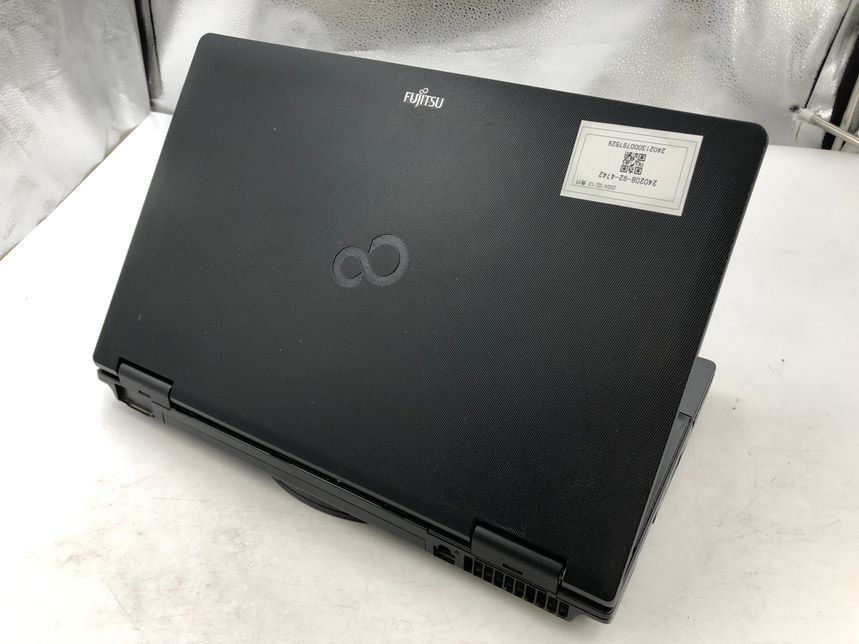 FUJITSU/ノート/HDD 160GB/第2世代Core i5/メモリ2GB/2GB/WEBカメラ無/OS無-240213000797529_天板　M