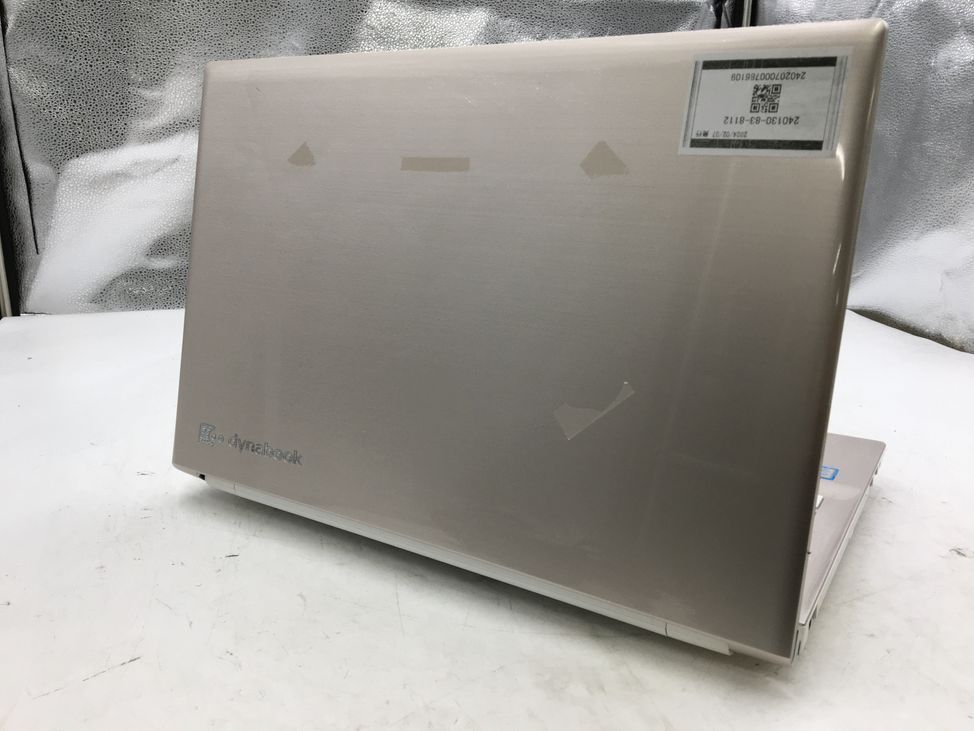 TOSHIBA/ノート/HDD 1000GB/第7世代Core i5/メモリ4GB/4GB/WEBカメラ有/OS無/Intel Corporation HD Graphics 620 32MB-240207000786109_天板　M