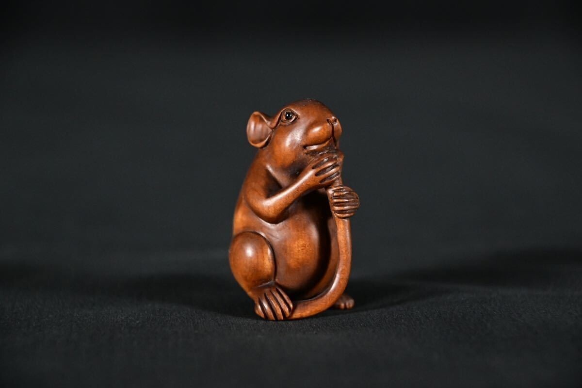 【古美術】ねずみ 根付 Netsuke 精密 彫刻 超絶技巧 彫塑 提げもの 提物 形彫 鼠 鼡 干支 縁起物_画像1