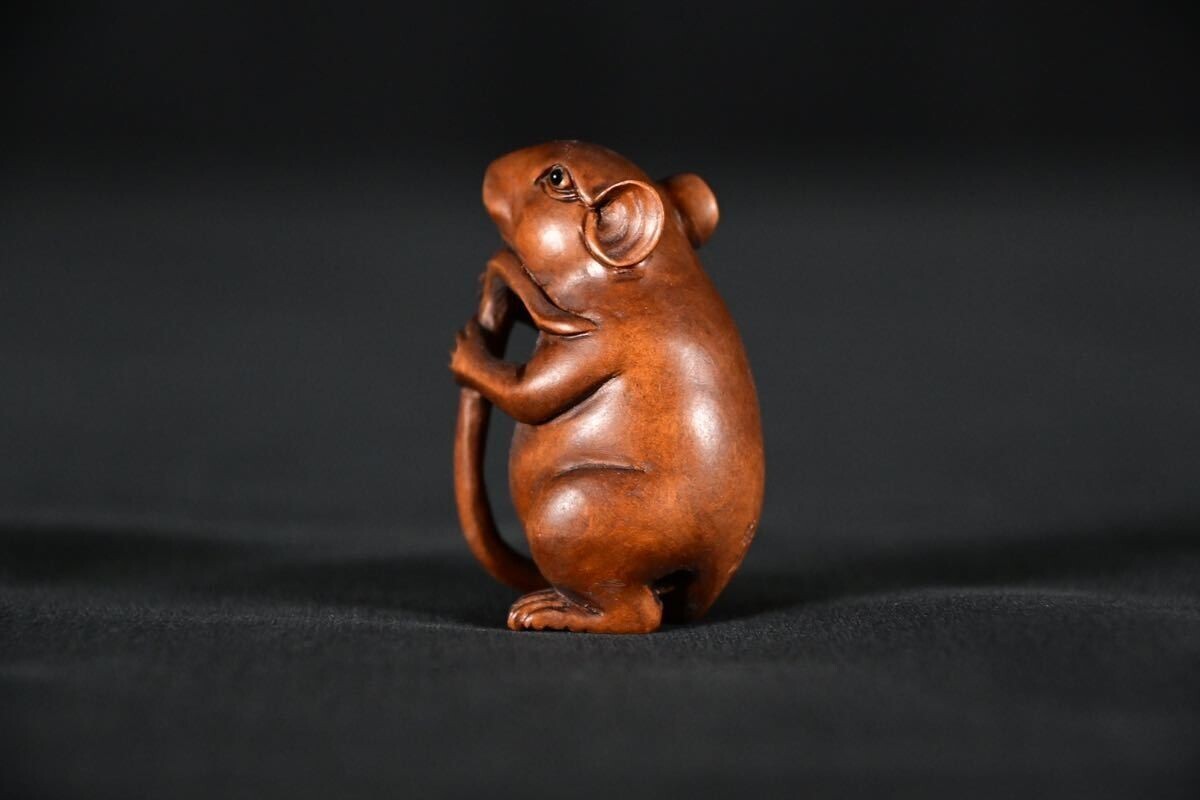 【古美術】ねずみ 根付 Netsuke 精密 彫刻 超絶技巧 彫塑 提げもの 提物 形彫 鼠 鼡 干支 縁起物_画像5