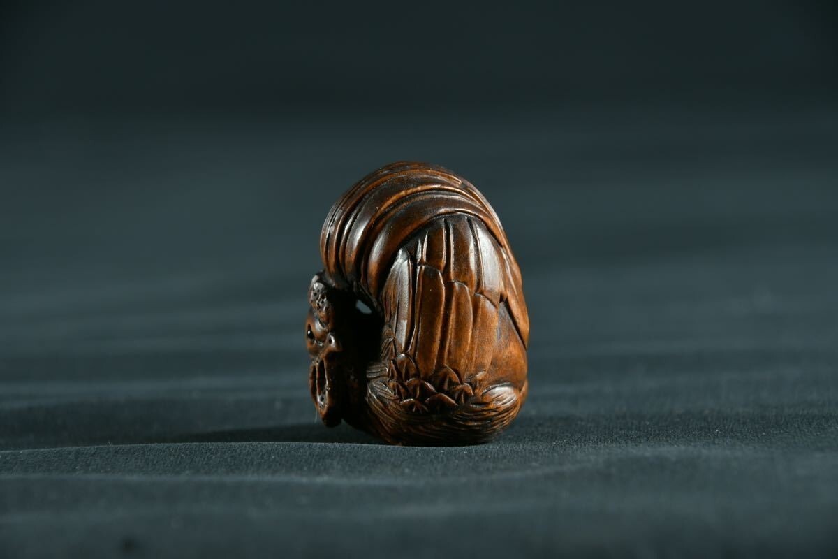 【古美術】鶏 根付 Netsuke 精密 彫刻 超絶技巧 彫塑 提げもの 提物 形彫 酉 干支 縁起物