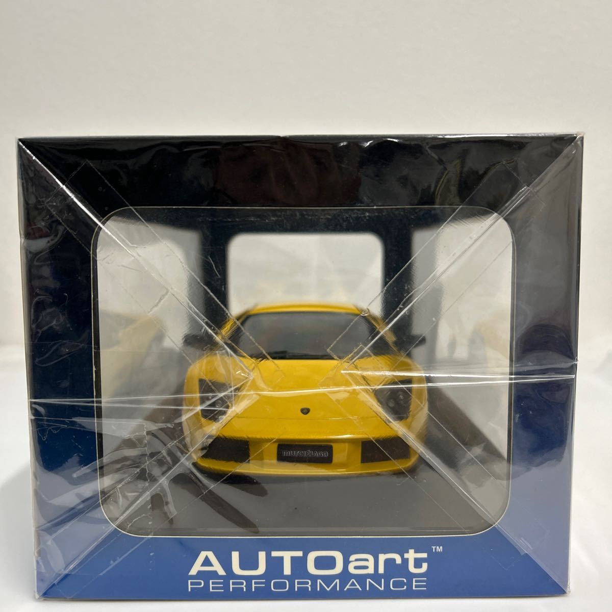 AUTOart 1/18 Lamborghini Murcielago 2001 Metallic Yellow オートアート ランボルギーニ ムルシエラゴ メタリックイエロー Aa ミニカー_画像3