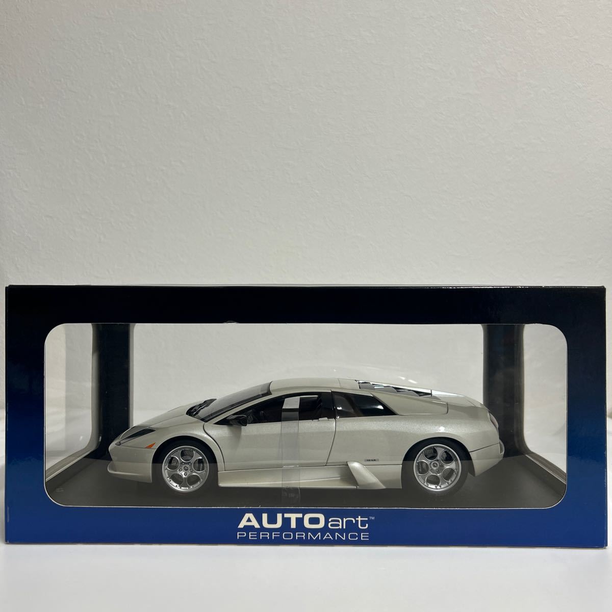 AUTOart 1/18 Lamborghini Murcielago Balloon White V12 6.2L オートアート ランボルギーニ ムルシエラゴ 2001 Aa ミニカー モデルカー