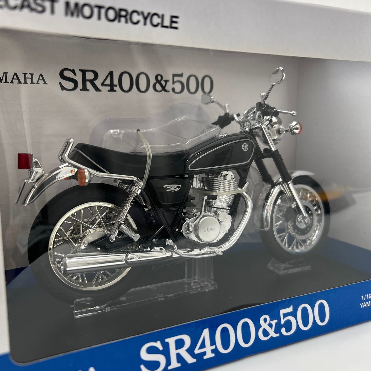 アオシマ 1/12 YAMAHA SR400&500 ヤマハブラック BIG SINGLE SR ヤマハ 完成品 バイクシリーズ ミニカー モデルカー 旧車_画像4