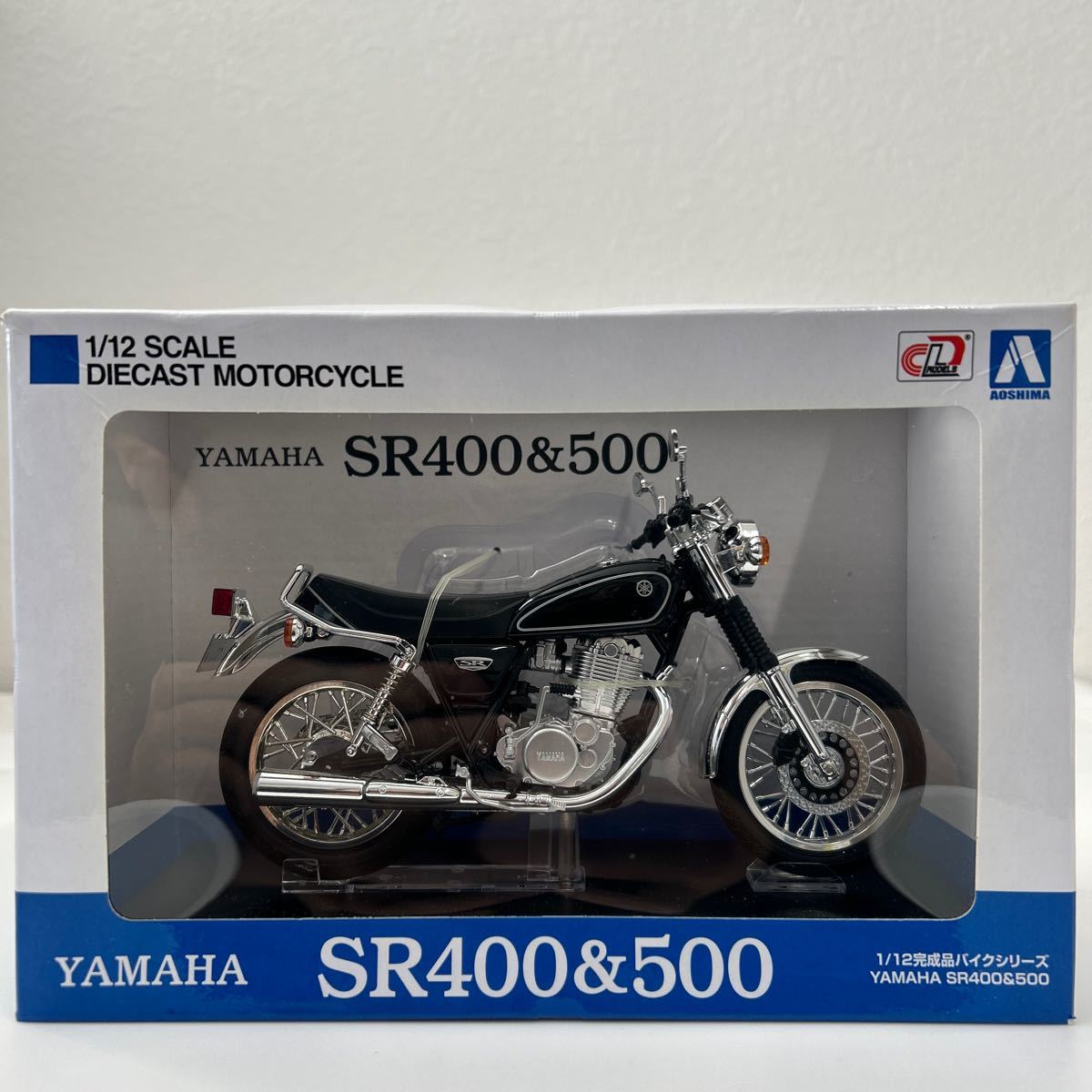 アオシマ 1/12 YAMAHA SR400&500 ヤマハブラック BIG SINGLE SR ヤマハ 完成品 バイクシリーズ ミニカー モデルカー 旧車_画像1