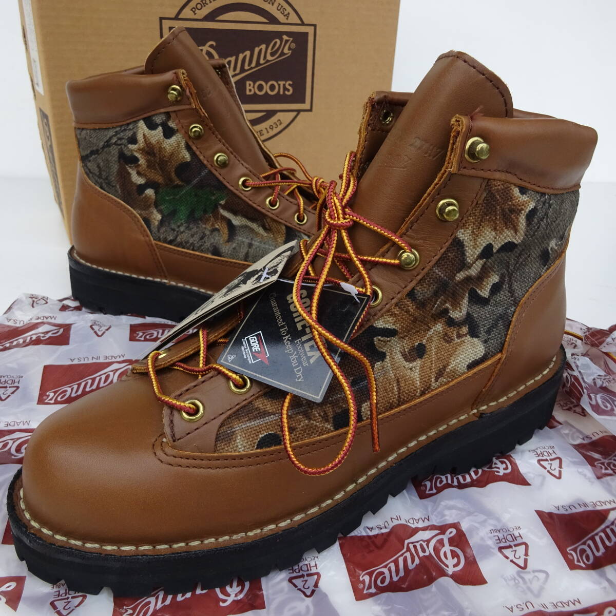 Yahoo!オークション - デッド 新品未使用 USA製 黒タグ Danner Yahoo!オークション - デッド 新品未使用 USA製 黒タグ Danner