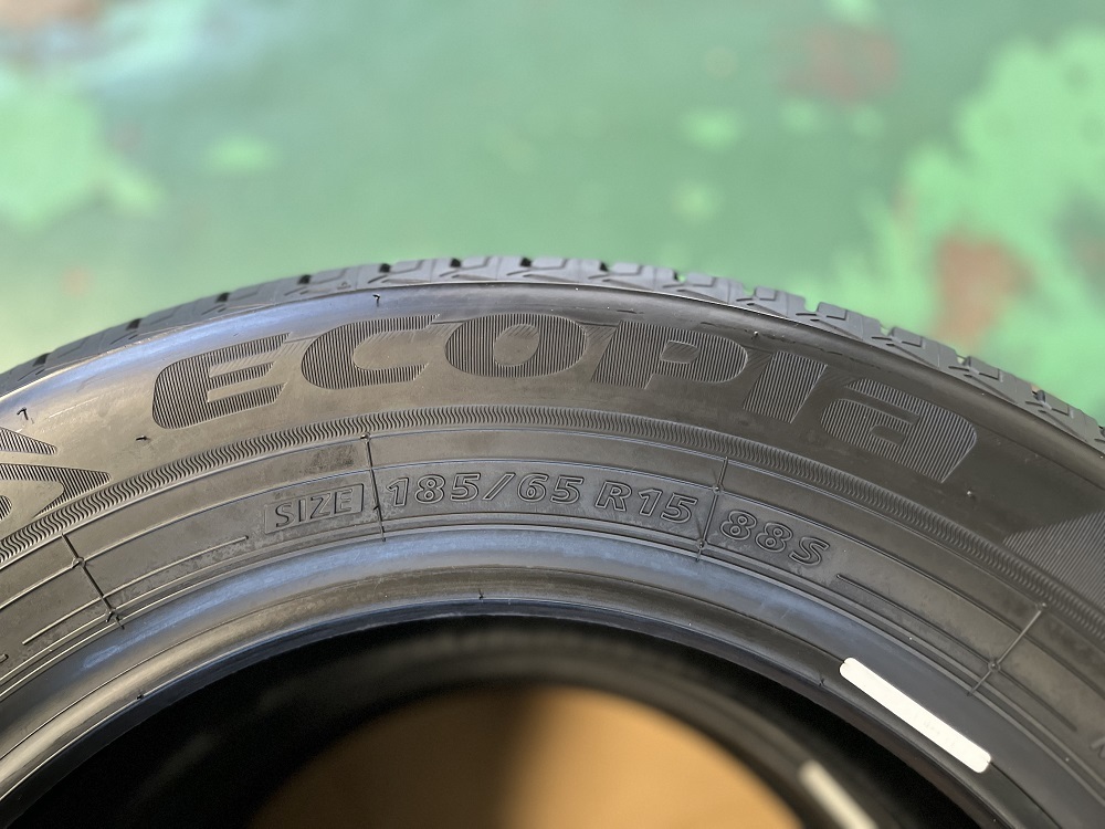 ！！新古品タイヤ値下げ！！　 185/65R15　88S　ブリヂストン　ECOPIA　NH200C　2本セット　未使用2021年製　大特価！_画像3