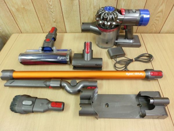 動作保証●dyson ダイソン コードレスクリーナー SV10 V8 サイクロン掃除機 本体/パイプ/ヘッド/充電器セット●4