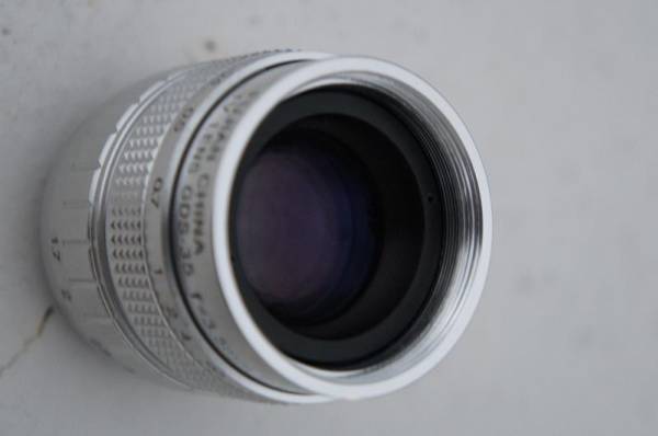 【新品】 Cマウントレンズ 35mm F1.7 シルバー単焦点レンズ 全数検査実施中 マニュアルフォーカスレンズの画像2
