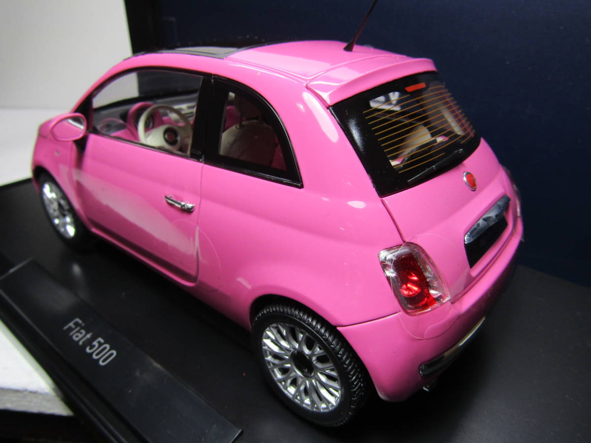 FIAT 500 1/18 フィアット Fiat500 2010 ピンク PINK イタリア名車 美品 NOREV ノレブ フル開閉 NUOVA 500 Fiat 500 1200 ラウンジ_画像2