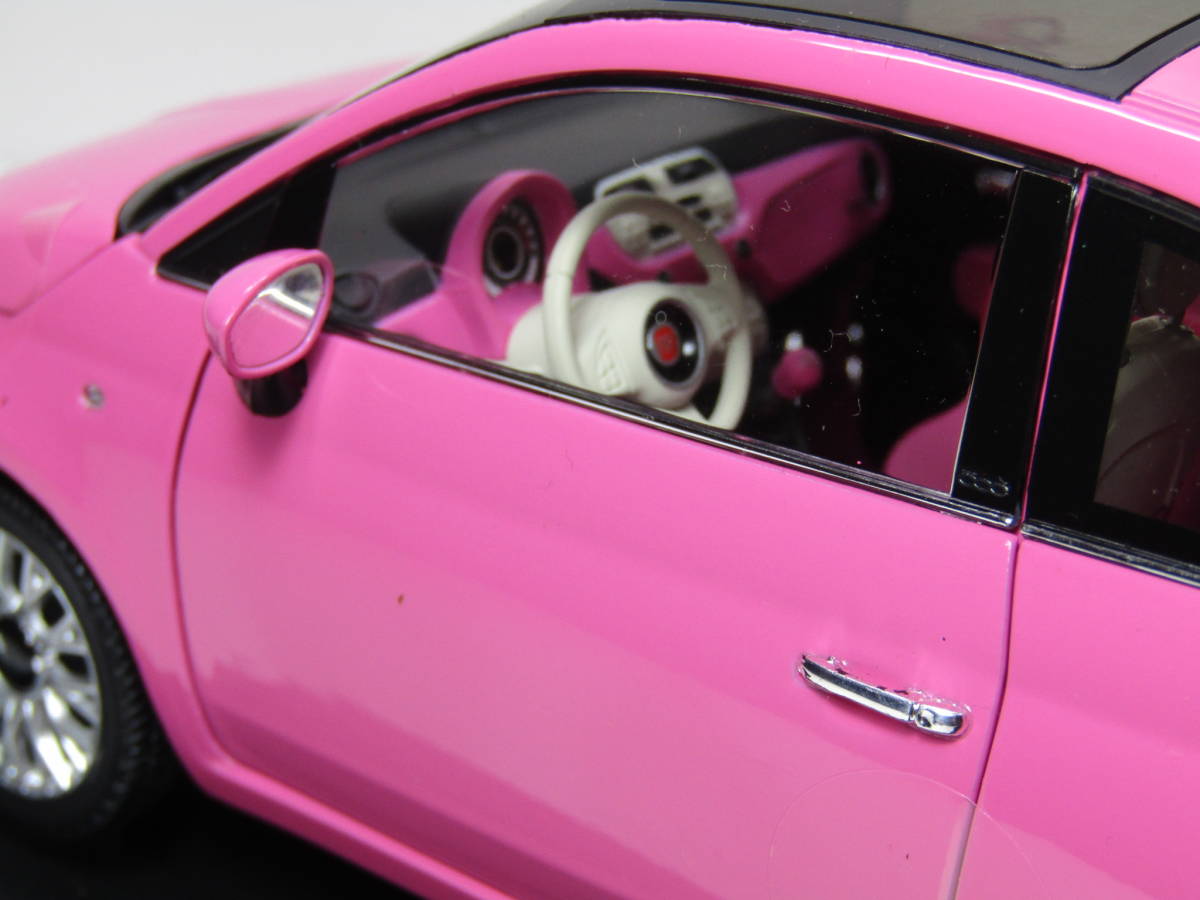 FIAT 500 1/18 フィアット Fiat500 2010 ピンク PINK イタリア名車 美品 NOREV ノレブ フル開閉 NUOVA 500 Fiat 500 1200 ラウンジ_画像5