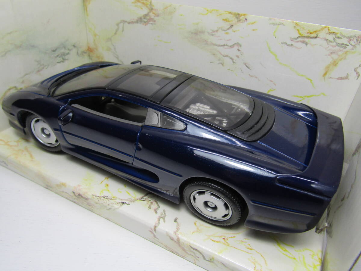 JAGUAR XJ220 1/24 ジャガー 英国 V6 ターボ ネイビーメタリック 1991-93 Daimler デイムラー XK 名車 Maisto 当時物 1992 GB _画像2