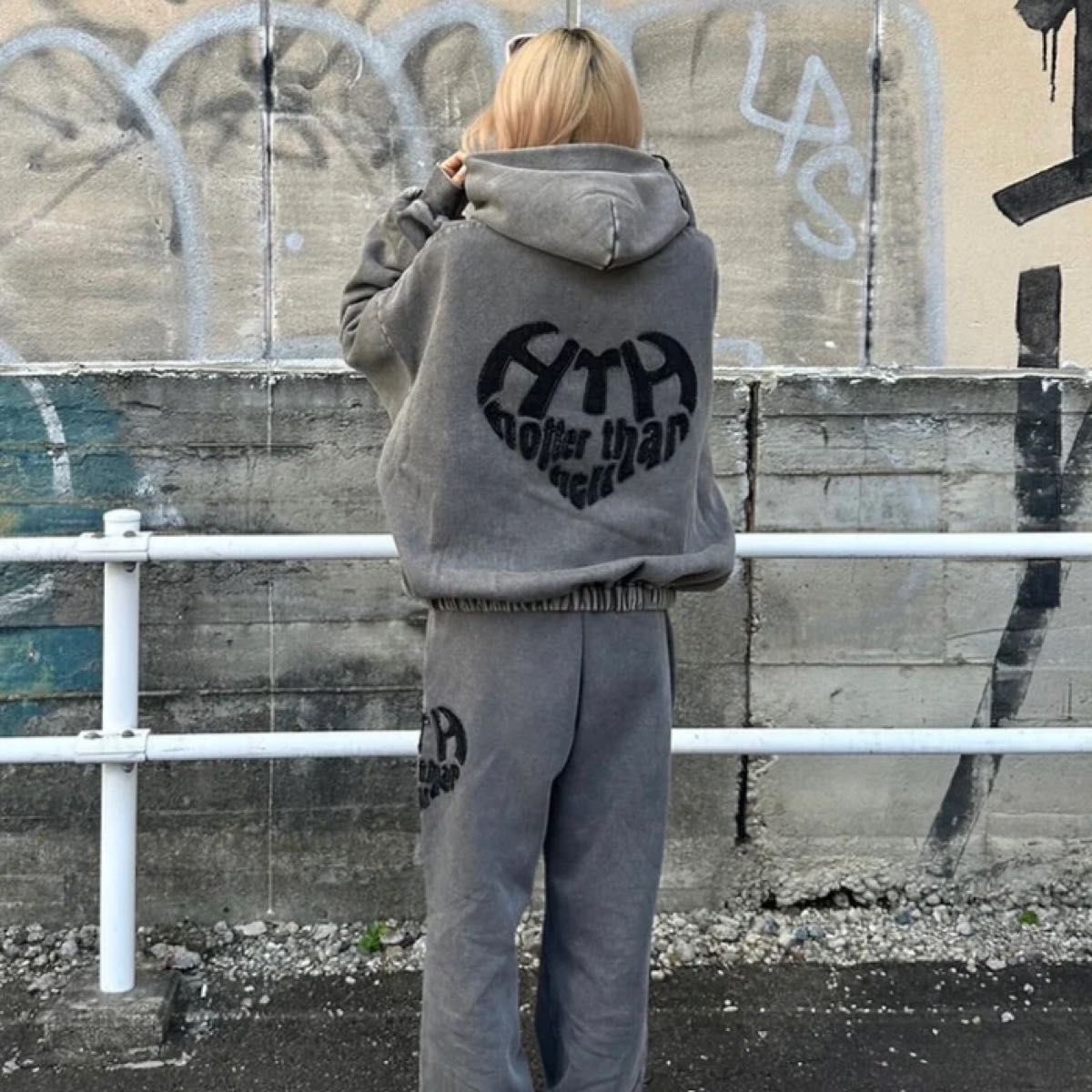 HTH vintage like Heart Logo Hoodie パーカー スウェットパンツ