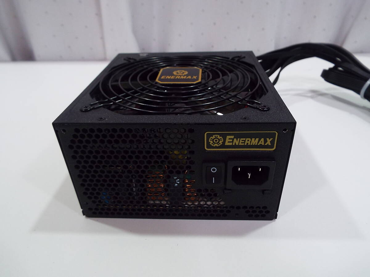送料無料 ENERMAX Revolution-X't II ERX750AWT 80PLUS GOLD 750w PC電源 ATX電源 セミプラグイン_画像3