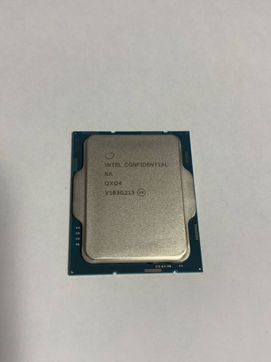 Intel Core i7-12700 ES QXQ4 12C(8+4) /20T 1 2GHz (TB 4 0GHz Intel Core i7-12700 ES QXQ4 12C(8+4) /20T 1 2GHz (TB 4 0GHz