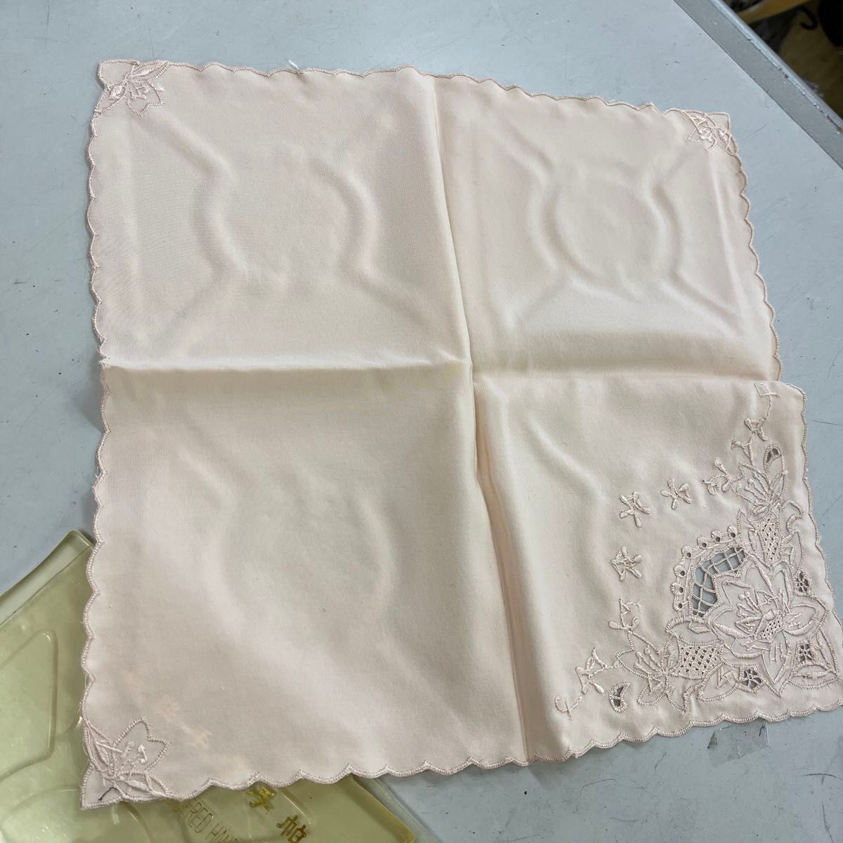 中国 刺繍ハンカチシルク
