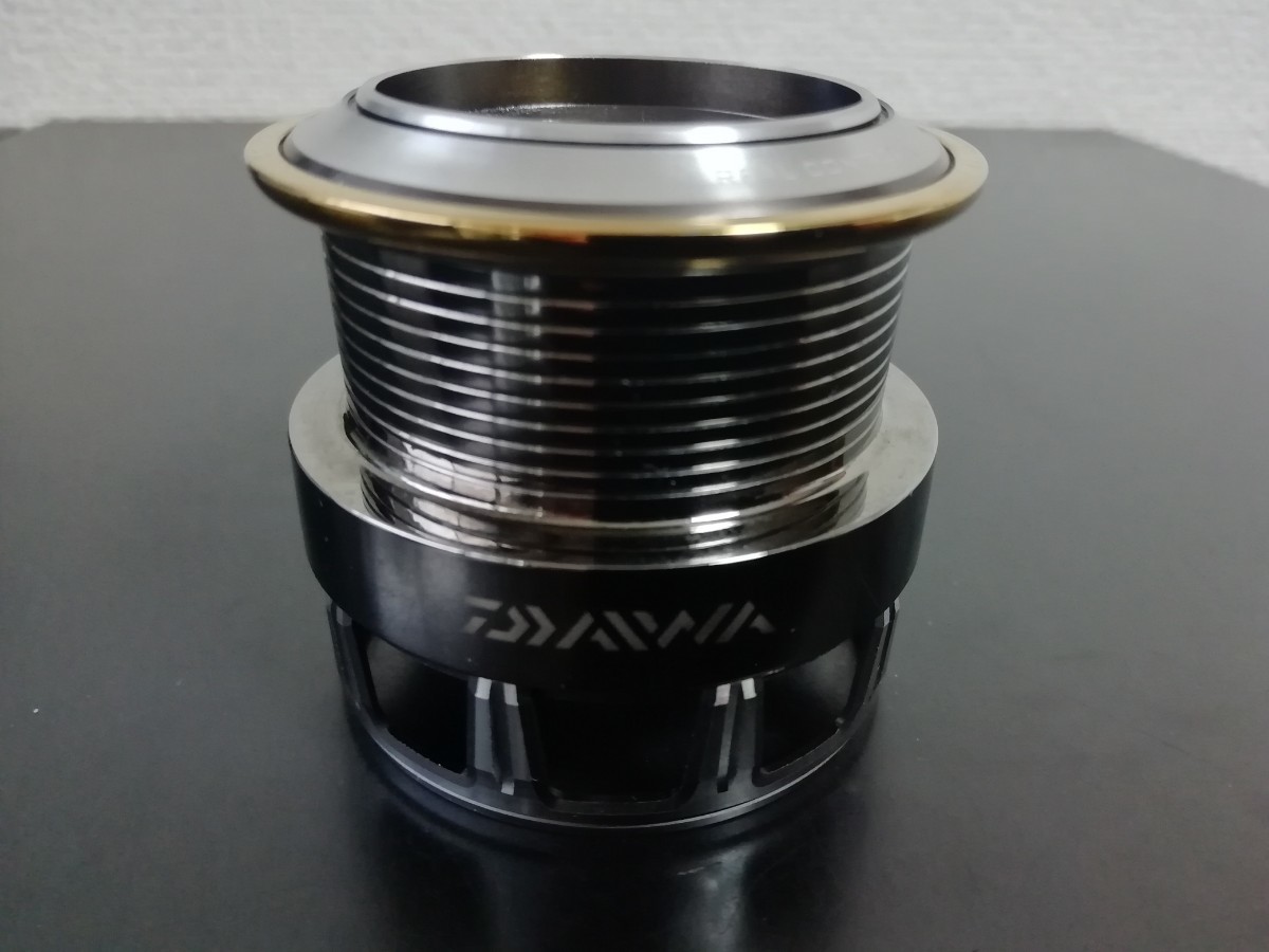 美品 DAIWA 12イグジスト2508PE-DH 純正スプール ダイワ_画像2