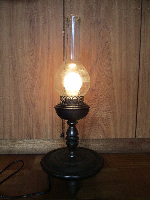 良好品】 ランプ型卓上木製電気スタンド照明器具 アンティーク