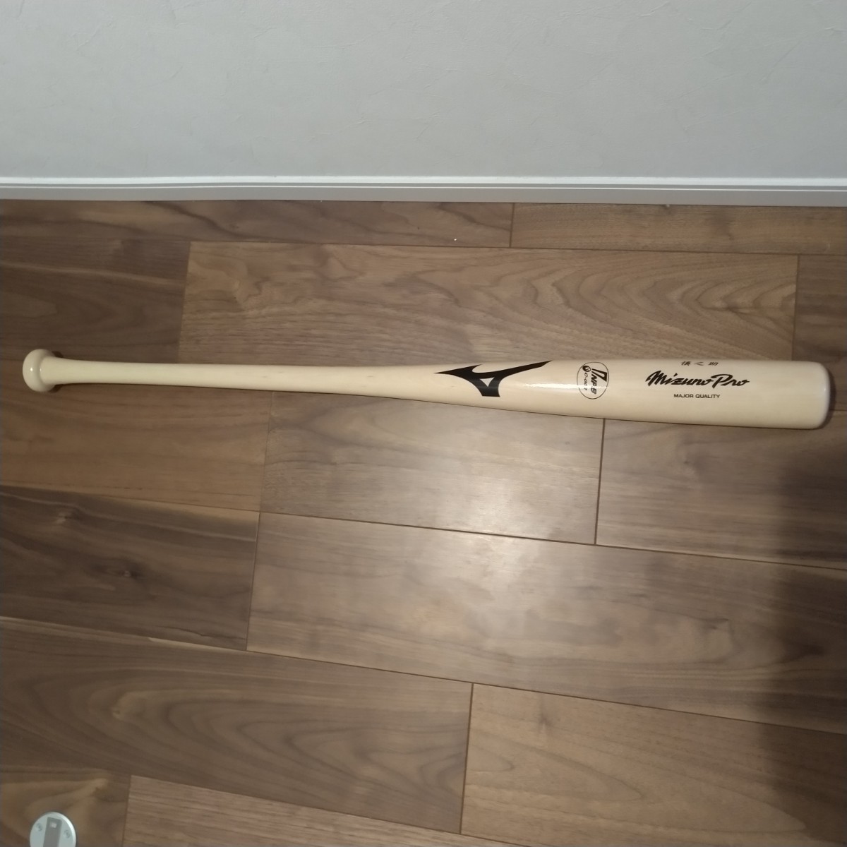 Yahoo!オークション - 【美品】阿部慎之助 本人支給品バット NPB Yahoo!オークション - 【美品】阿部慎之助 本人支給品バット NPB