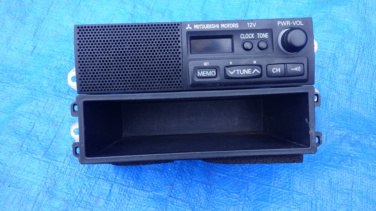 1997年　三菱　キャンター　FB51　FB511B　純正　ラジオ　小物入れ　動作確認すみ　管K0125_画像1