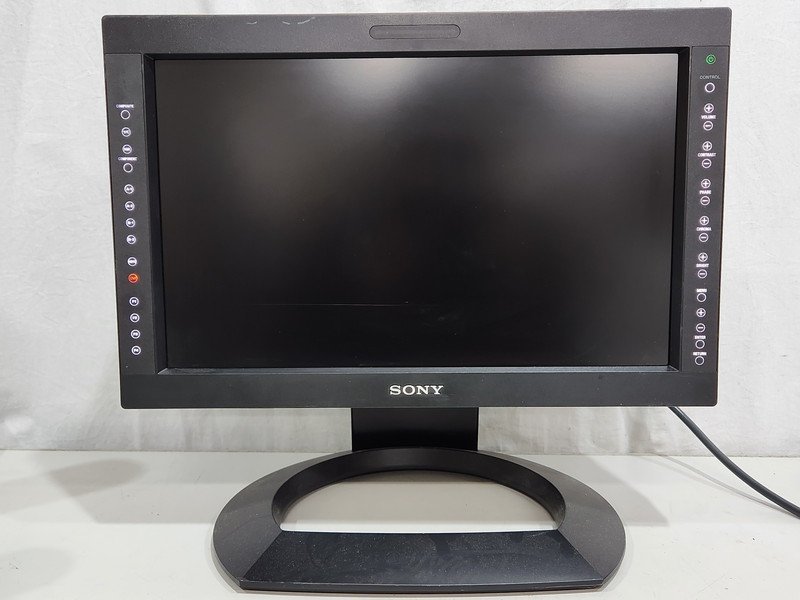 [ジャンク] SONY 17型マルチフォーマット液晶モニター 業務用 LMD-1751W OPTION基盤：BKM-243HS 2012年製 取扱説明書付_画像1