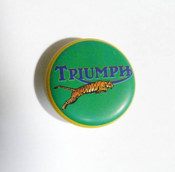 Triumph トライアンフ 缶バッジフライングタイガー ヴィンテージ デッドストックの画像1