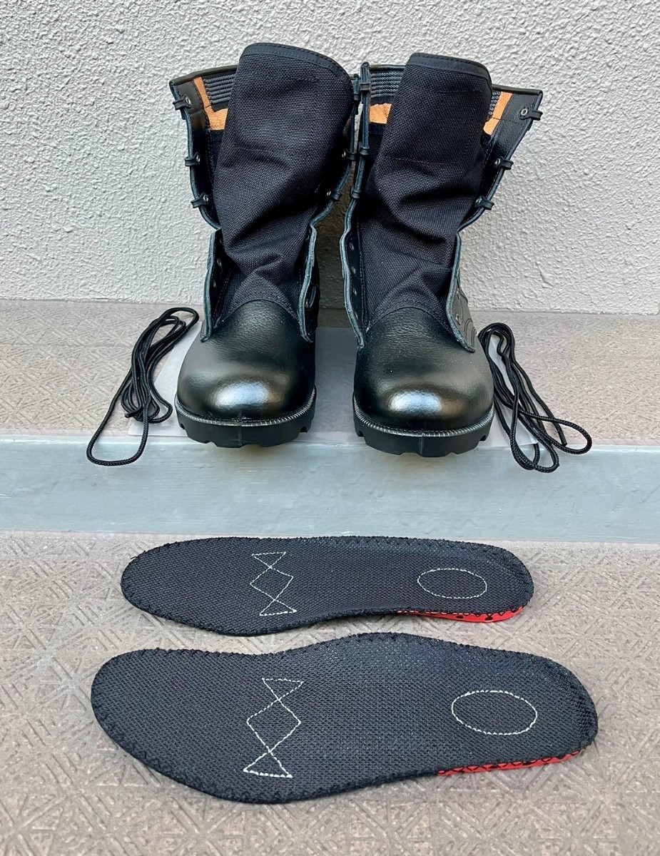 陸上自衛隊　戦闘靴2型一般用　27.5　新品未使用品　コンバットブーツ　ゴアテックス　GORE-TEX　靴　半長靴　戦闘装着セット　実物　軍