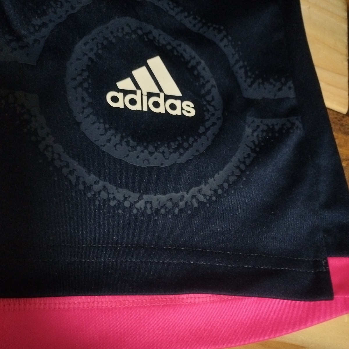  включая доставку Adidas 140 размер наземный для шорты темно-синий цвет розовый adidas девочка Kids б/у 
