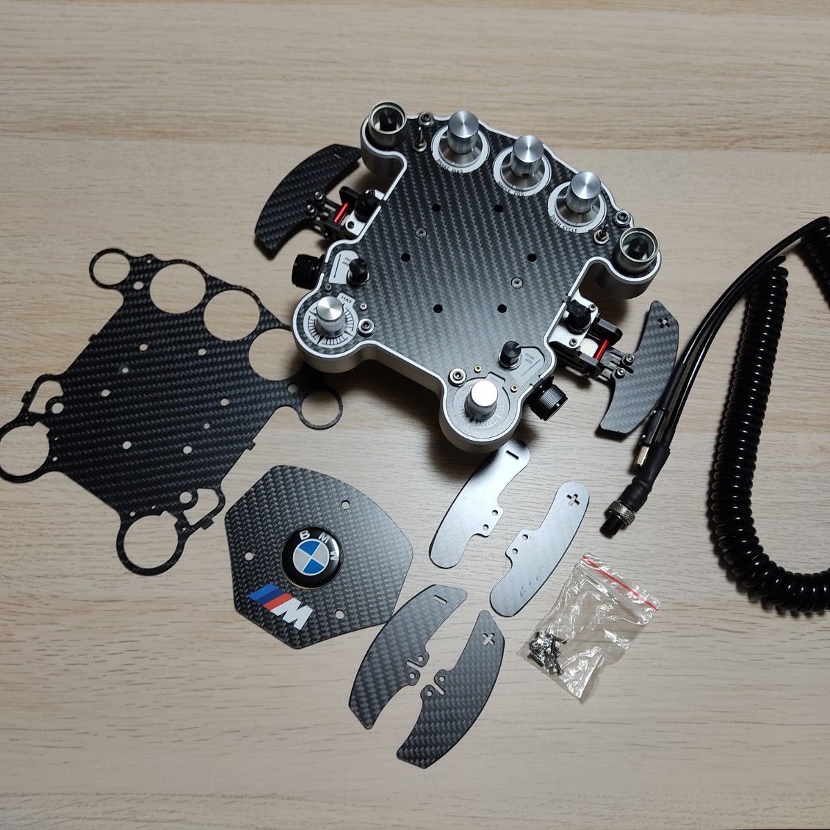 MapleFog BMW GT3 CNCアルミ カーボン ステアリング Fanatec Simucube Simagic などに|