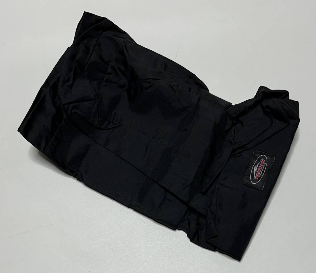 ★KUSHITANI(クシタニ) 　 K-3025 STRETCH RAIN SUIT （ストレッチレインスーツ ）　　ダークグレー　LL_収納バッグ