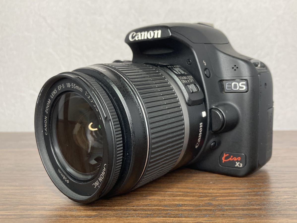 Y264【カメラバッグ付き】キャノン Canon EOS Kiss X3 EF-S 18-55 IS レンズキット デジタル一眼レフカメラ _画像2