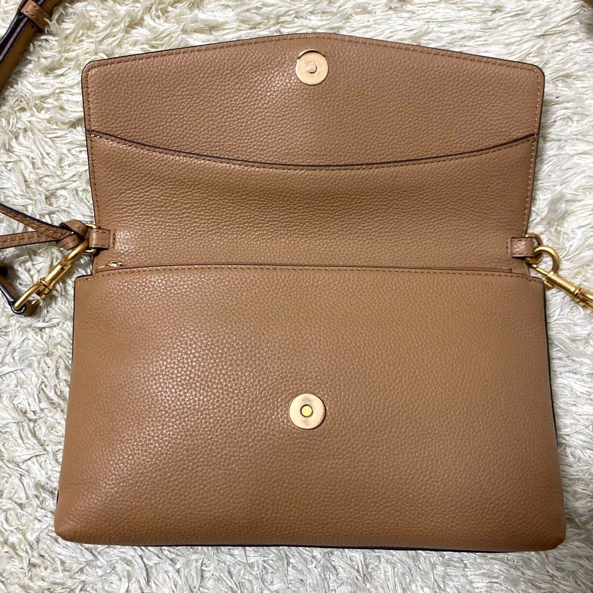 美品】トリーバーチ マックグロー ショルダーバッグ レザー 本革 美品】トリーバーチ マックグロー ショルダーバッグ レザー 本革
