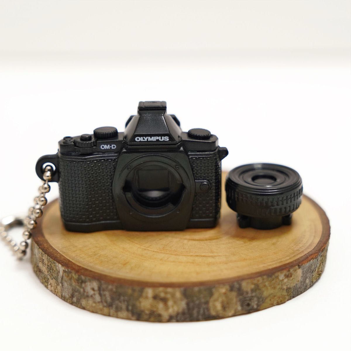 【美品】ミニチュア カメラ OM-D E-M5(短レンズ) ブラック オリンパス