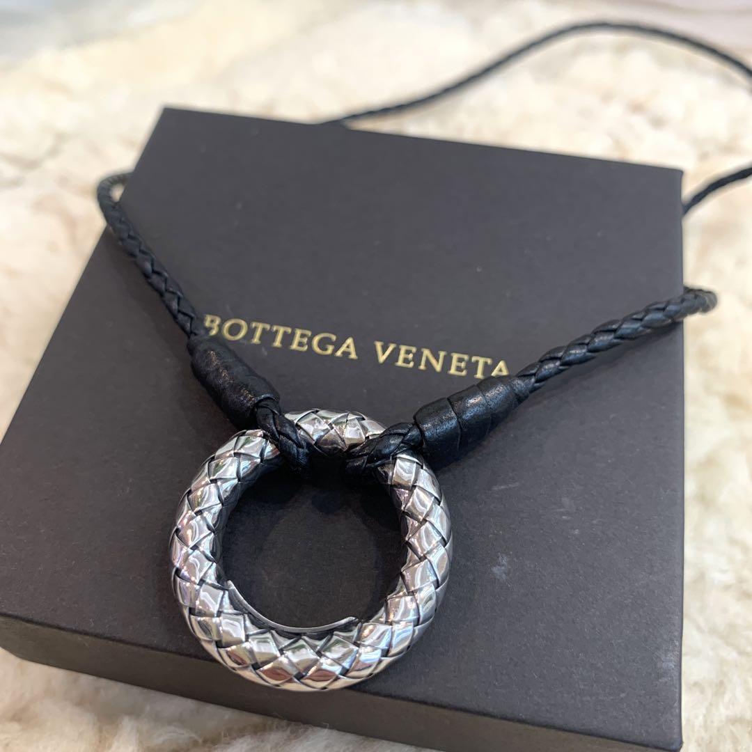 未使用品 BOTTEGA VENETA グラスホルダー ネックレス シルバー 未使用品 BOTTEGA VENETA グラスホルダー ネックレス シルバー