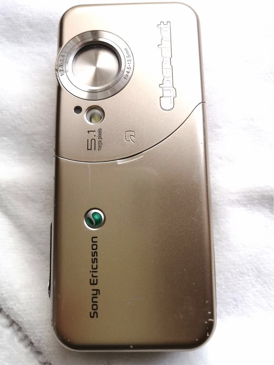 au SONY Cyber-shot ケータイ WIN W61S リフレクションゴールド au SONY Cyber-shot ケータイ WIN W61S リフレクションゴールド
