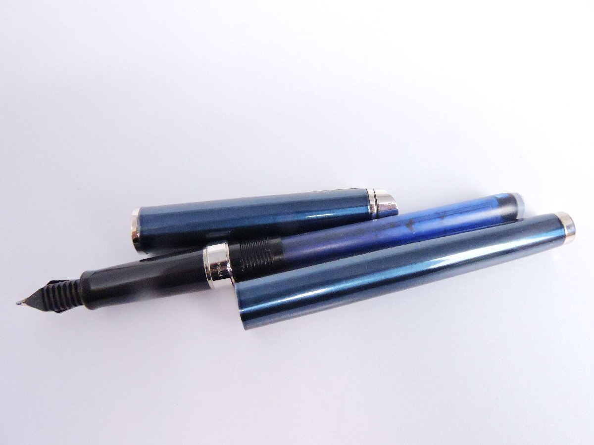 正規品 ウォーターマン WATERMAN 万年筆 ブルーカラー フランス ケース付き_画像5