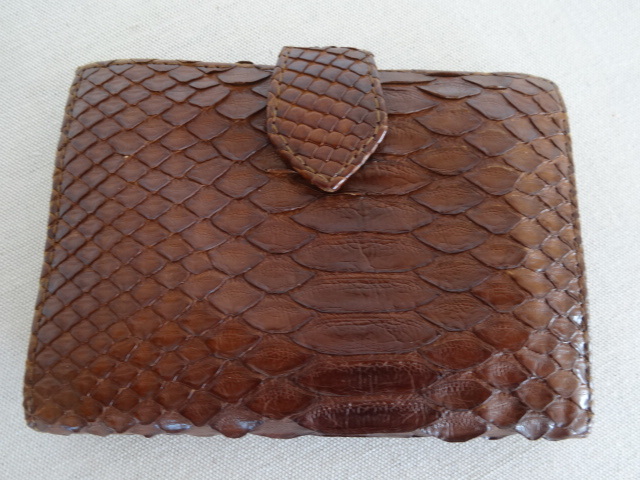 レア　J&M Davidson ジェイ&エムデヴィッドソン　レザーウオレット　二つ折り財布　ヘビ革　箱付き　　スペイン製_画像1