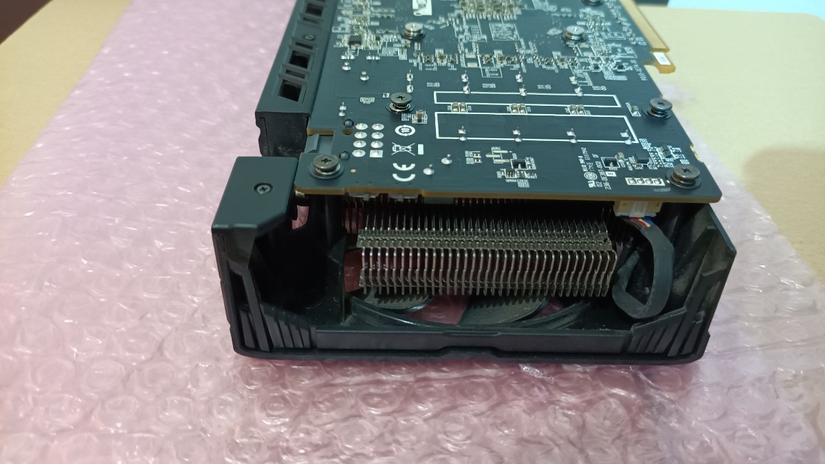 Sapphire RADEON RX 470 8G GDDR5 QUAD BIOS 映像出力端子なし 部品取りなど ＃2_画像4