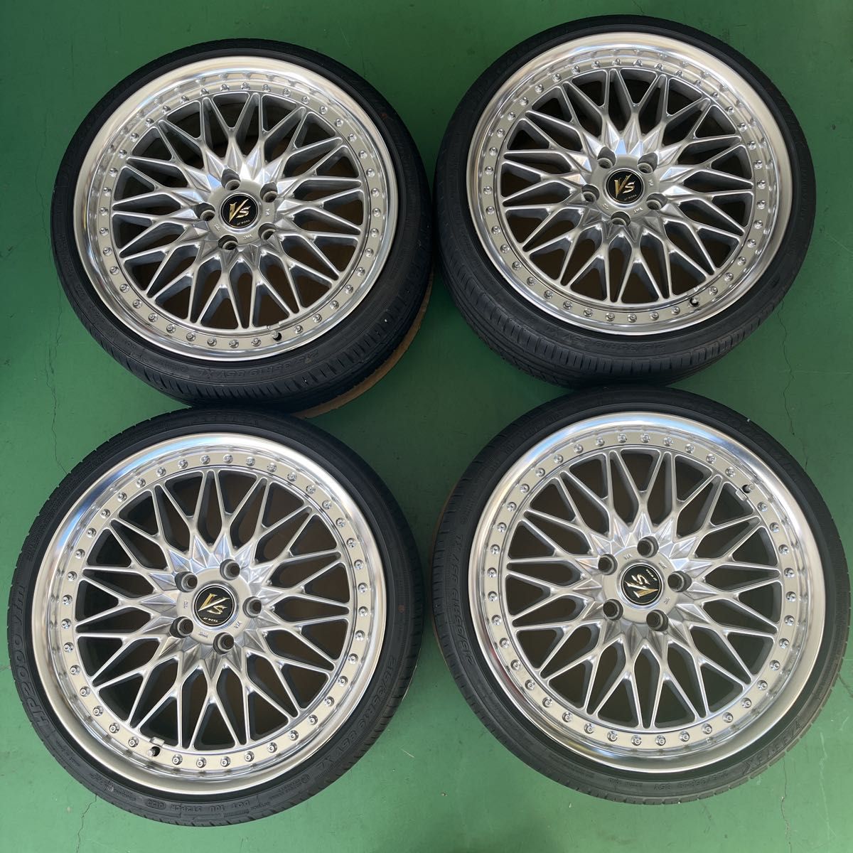 WORK VS ワークVS ホイール4本セット 19インチ8J+40 送料込 WORK VS ワークVS ホイール4本セット 19インチ8J+40 送料込