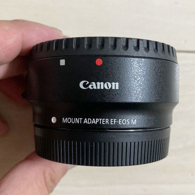 Canon MOUNT ADAPTER EF-EOS M 純正 レンズキャップ 付き キャノン マウント アダプター イオス エム レンズ 送料無料_画像2
