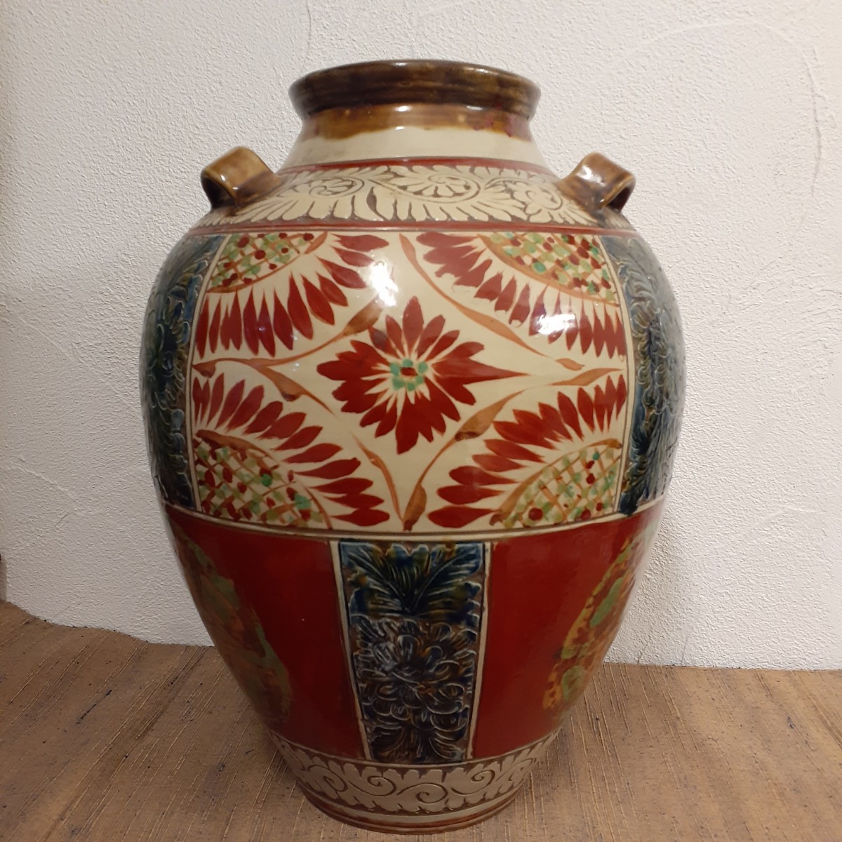 壺屋焼 新垣勲 飾壺 大型 約H44cm×30cm|Yahoo!フリマ(旧PayPay 壺屋焼 新垣勲 飾壺 大型 約H44cm×30cm|Yahoo!フリマ(旧PayPay