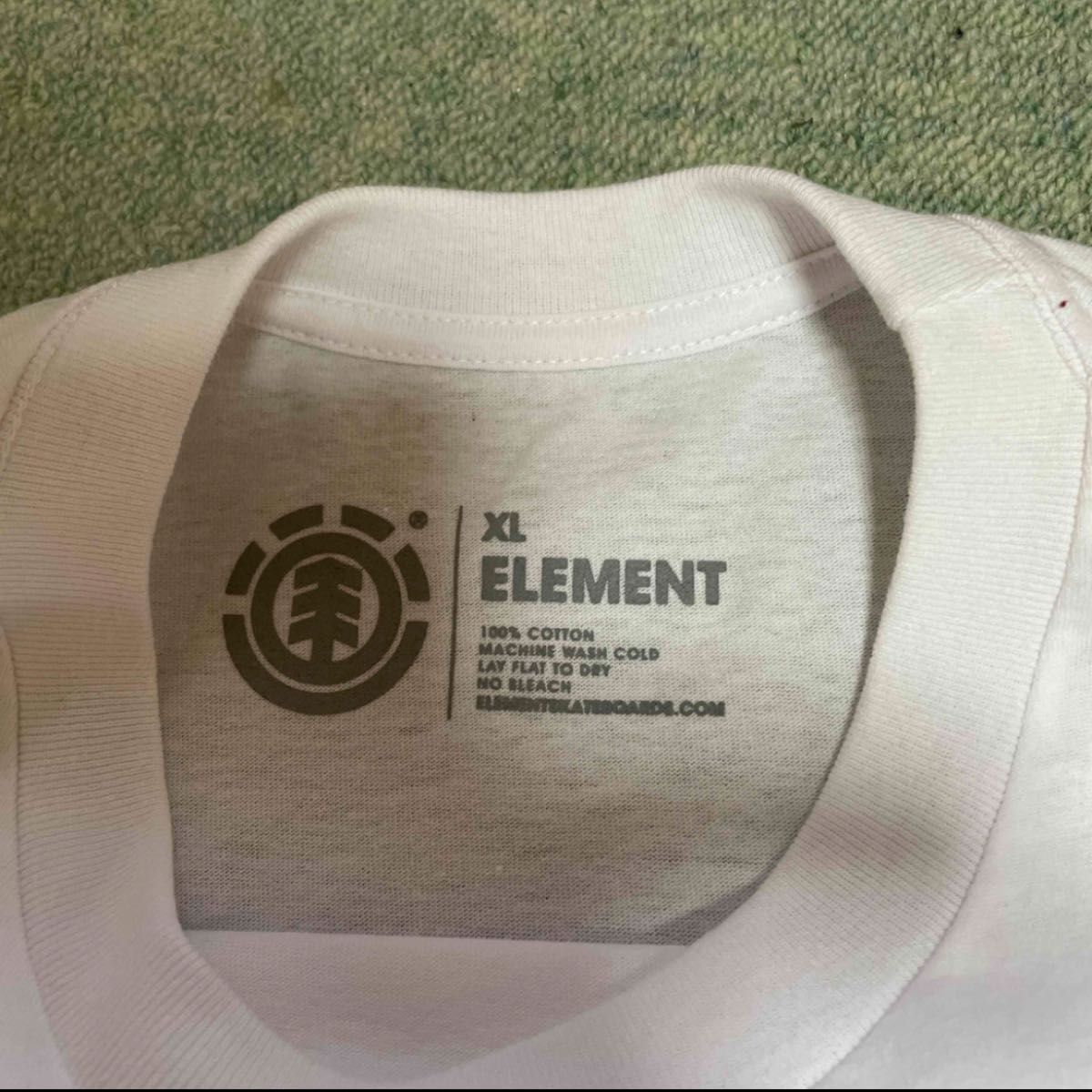 ELEMENT   白　Tシャツ　XL     エレメント　　　　　かなり大きいTシャツ