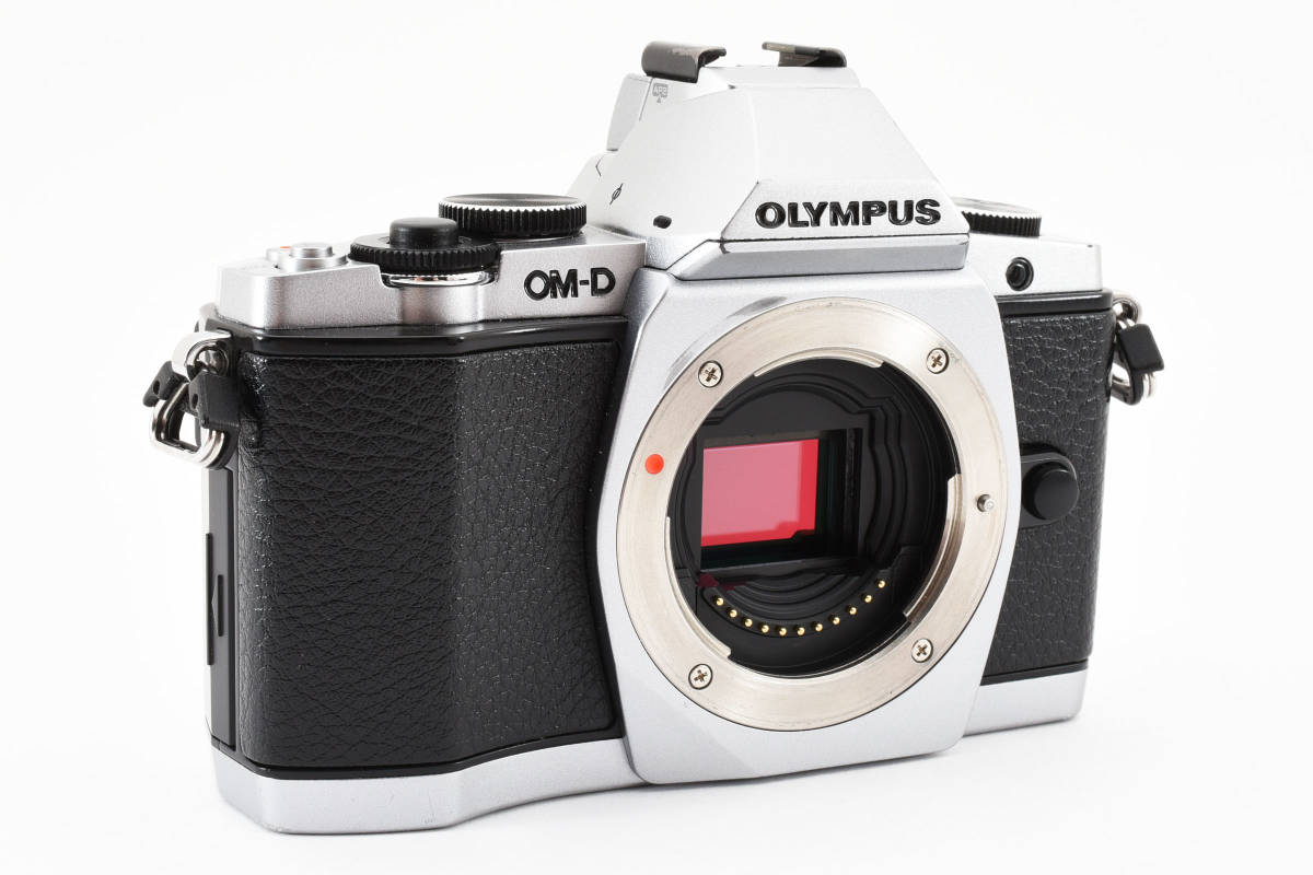 1円出品～　オリンパス　OM-D　E-M5　動作未確認　ミラーレス一眼　カメラ_画像3