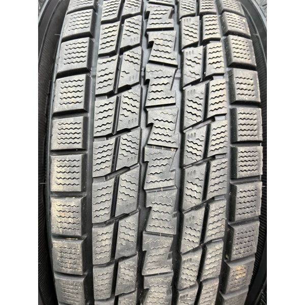 グッドイヤー ICE NAVI SUV 215/70R16 4本◇2020年製9~9.9分山スタッドレスタイヤ◇中古 特筆すべき損傷なし◇ハリアー アウトランダー等に_画像4